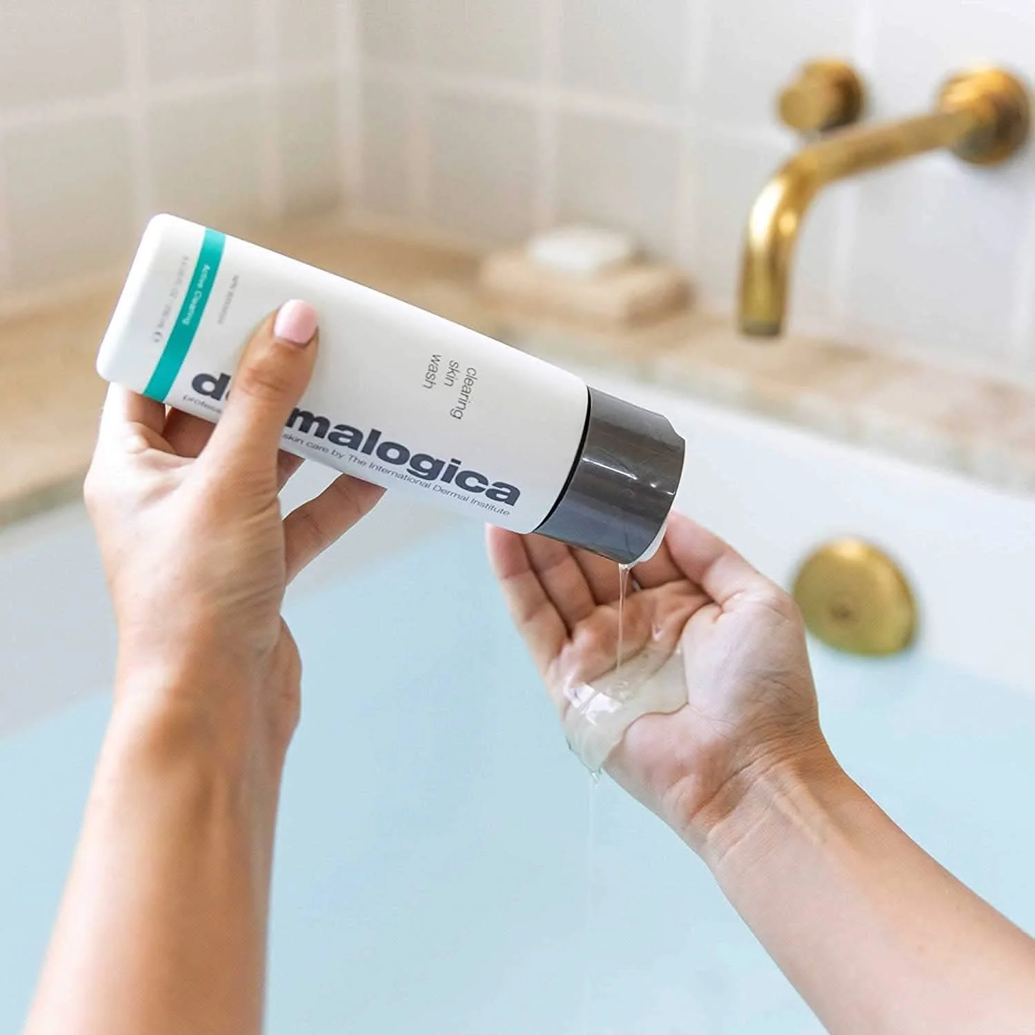 Dermalogica Clearing Skin Wash 250ml - Image 5