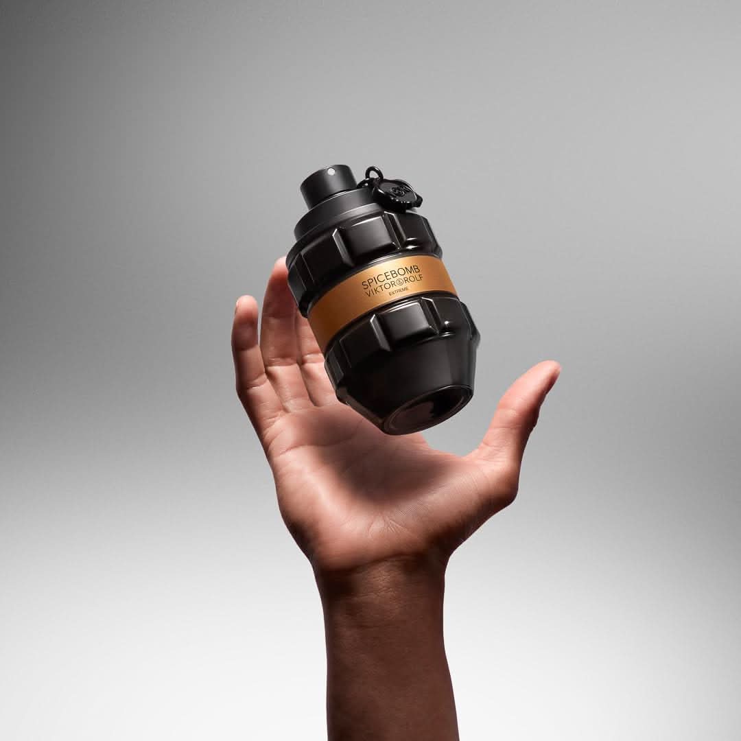 Viktor & Rolf Spicebomb Extreme Eau de Parfum Spray 90ml - Image 4